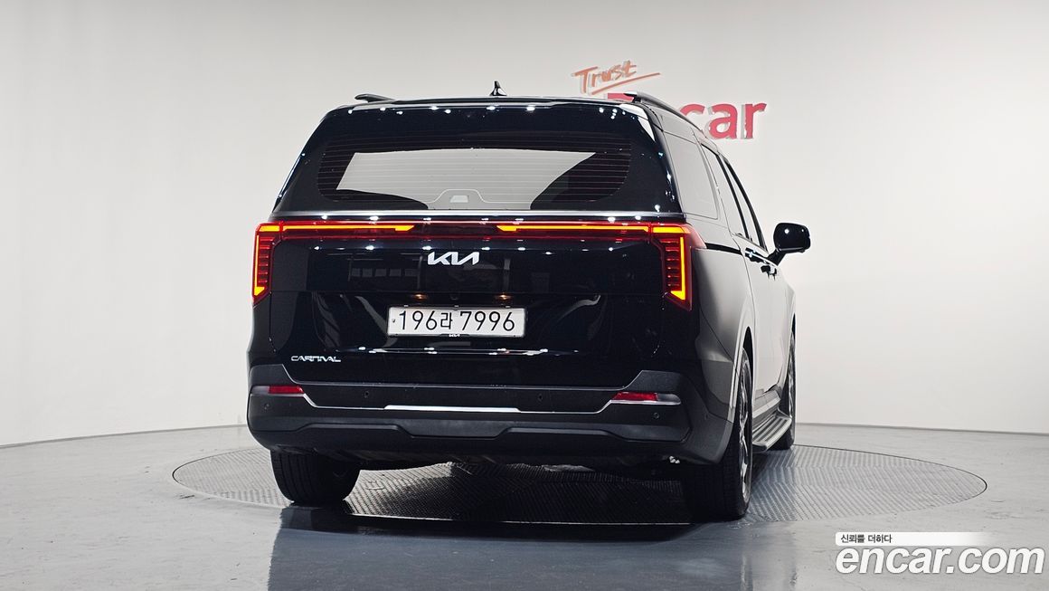 Kia Carnival 7-Seater Gravity, 2024