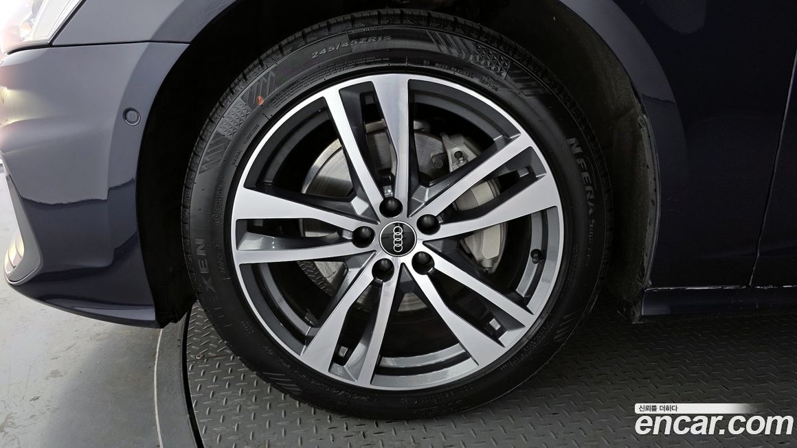 Audi A6 45 TFSI Premium, 2022