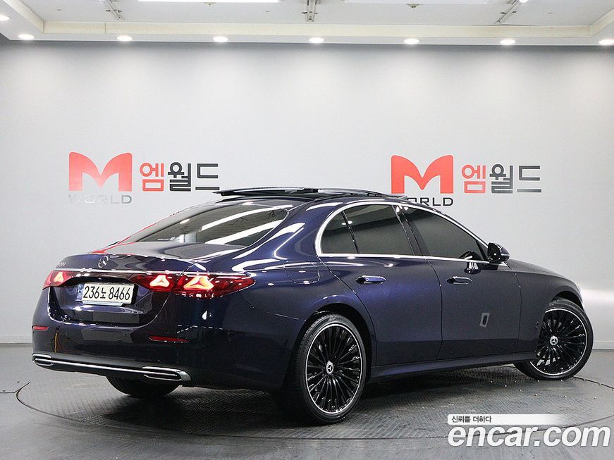 Mercedes-Benz E-Class E200 Avantgarde, 2024