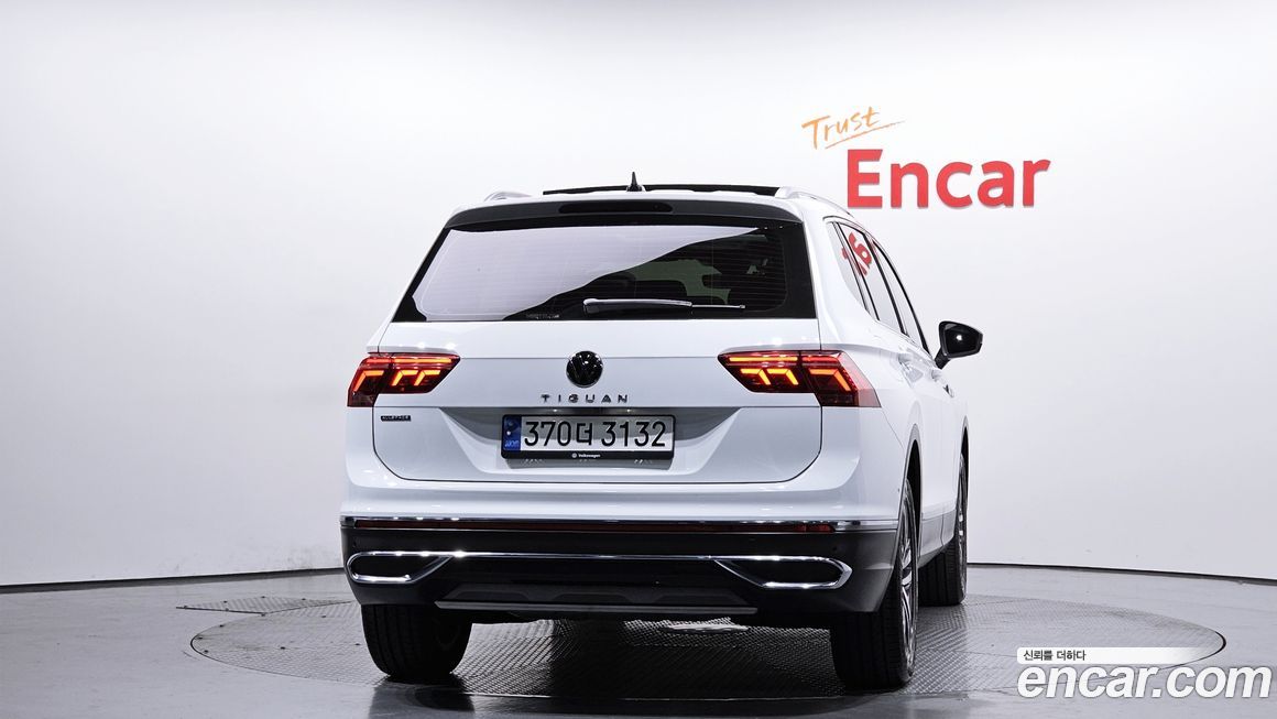 Volkswagen Tiguan 2.0 TSI Prestige, 2023