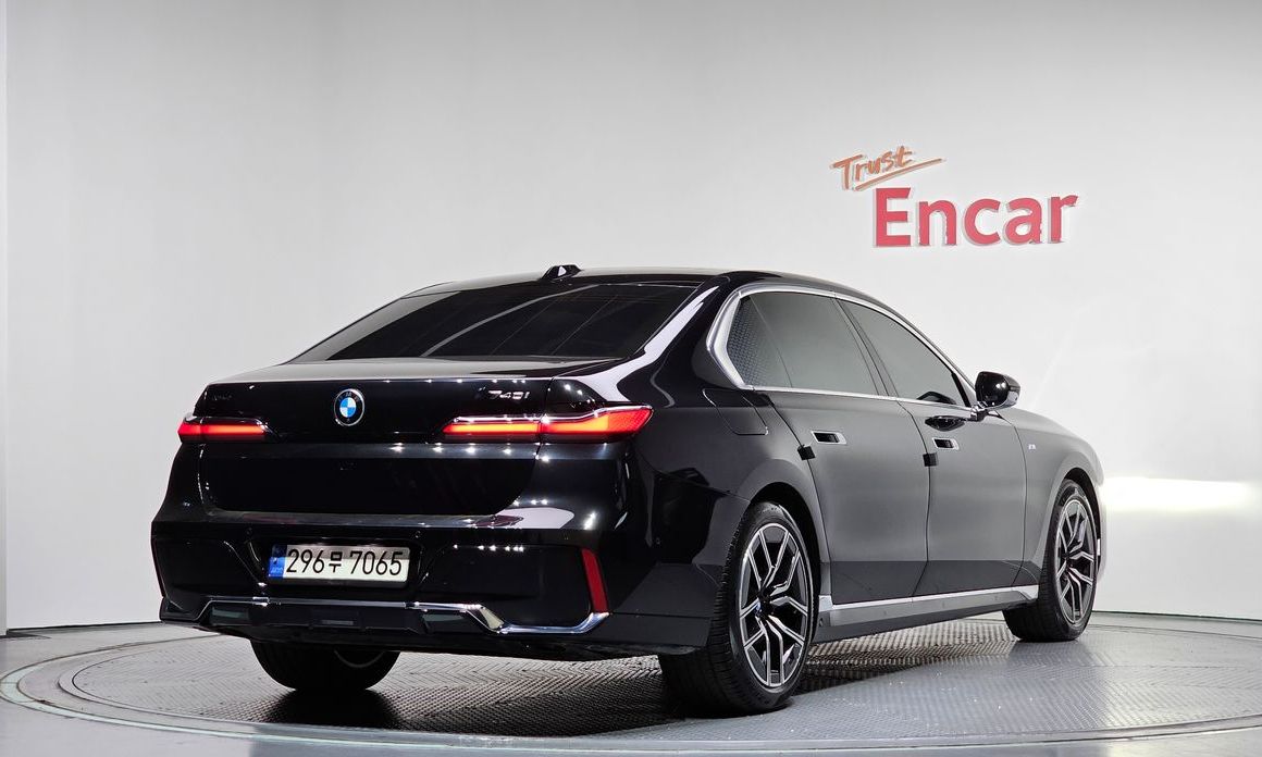 BMW 7-Series 740i xDrive M Sport Limited, 2024