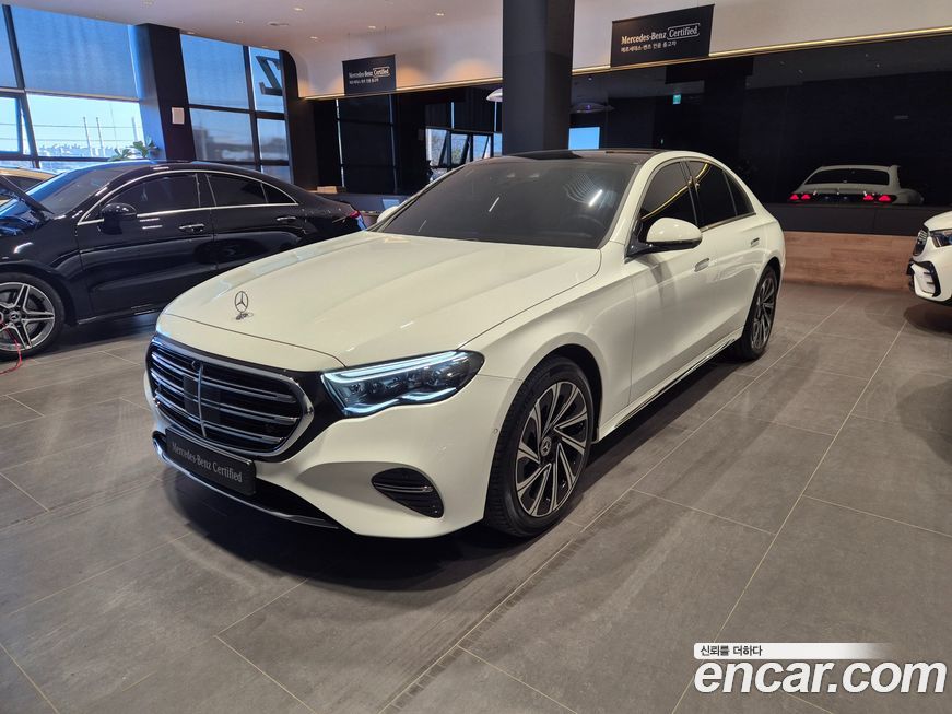 Mercedes-Benz E-Class E300 4MATIC Exclusive, 2024