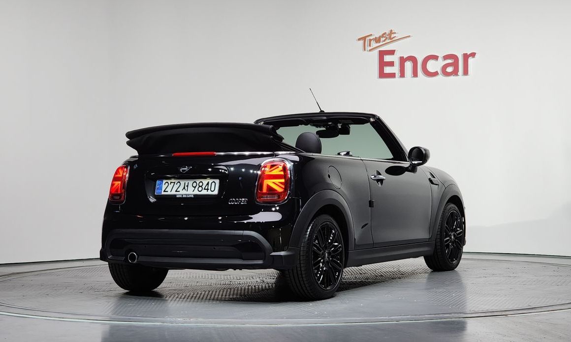 Mini Cooper Convertible Classic, 2024