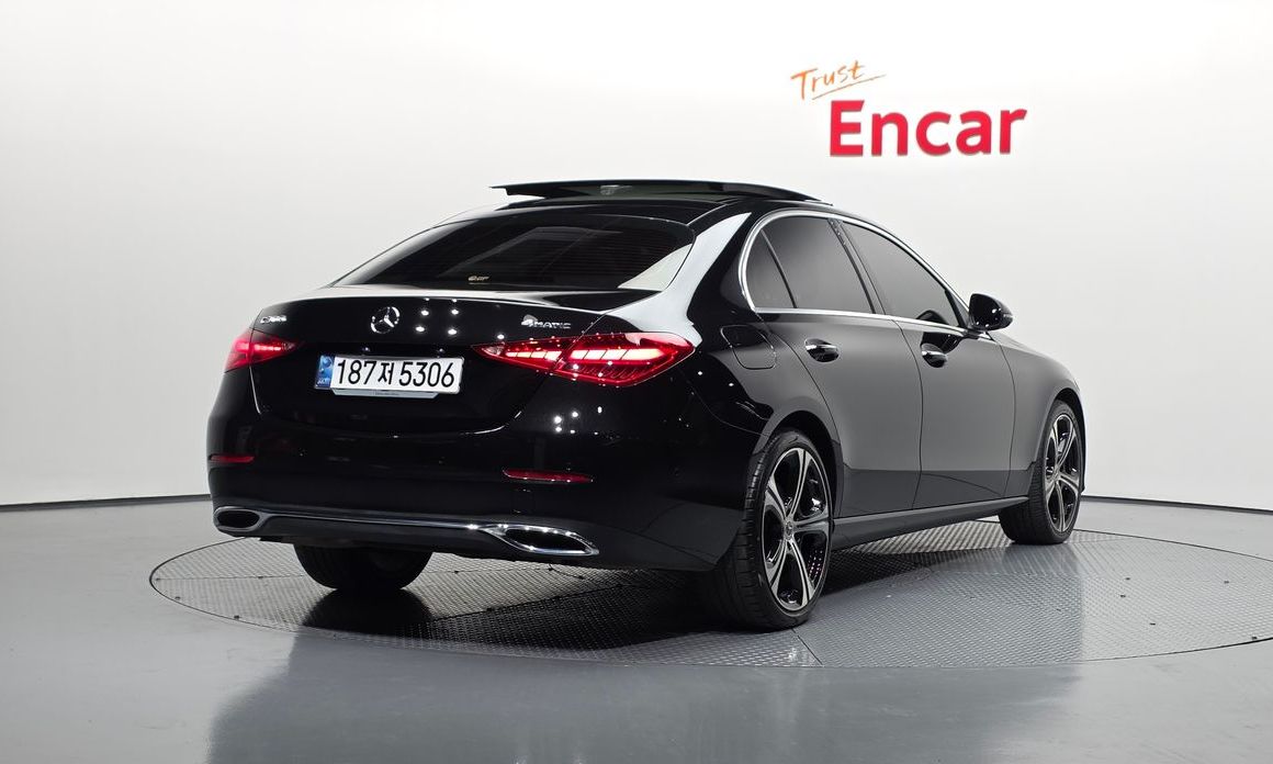 Mercedes-Benz C-Class C300 4MATIC Avantgarde, 2023