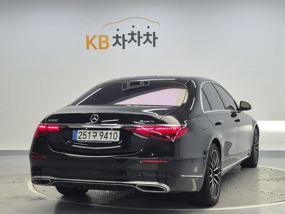 Mercedes-Benz S-Class S580L 4MATIC, 2022