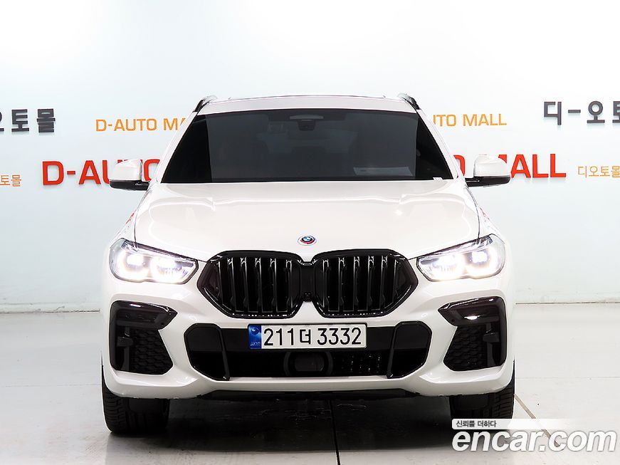 BMW X6 M50i, 2023