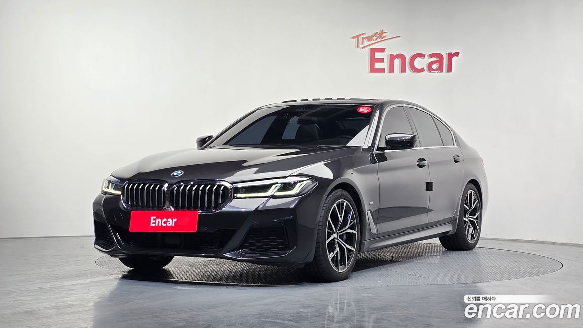 BMW 5-Series 530i xDrive M Sport Package, 2023