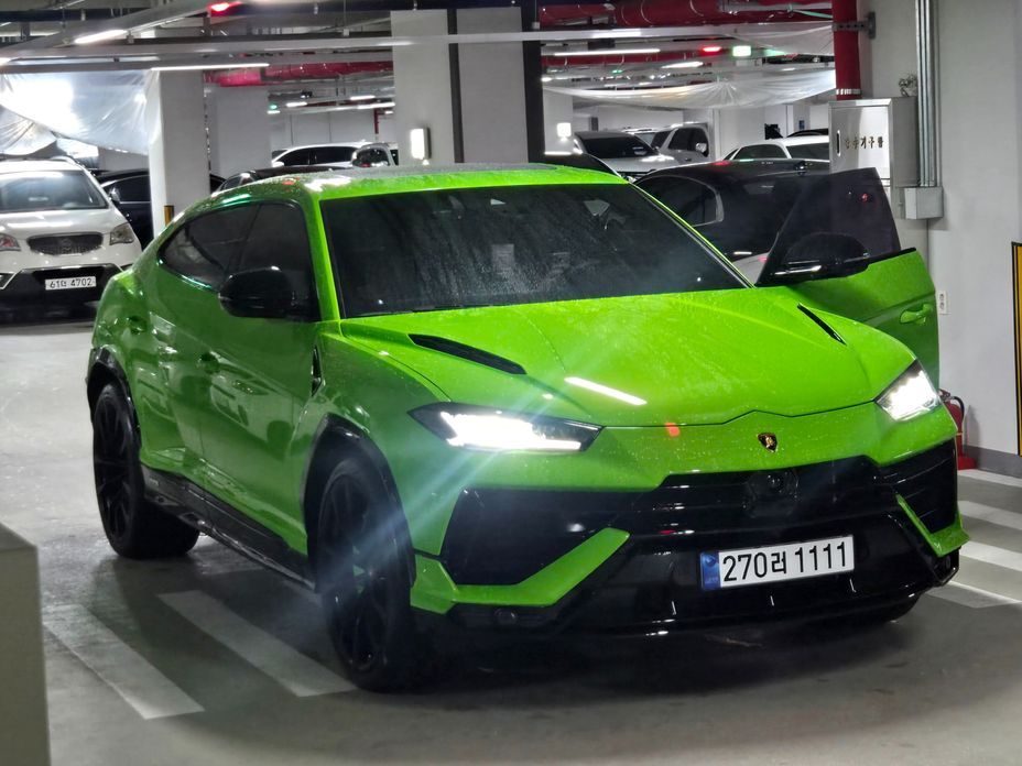 Lamborghini Urus 4.0 V8 S, 2024