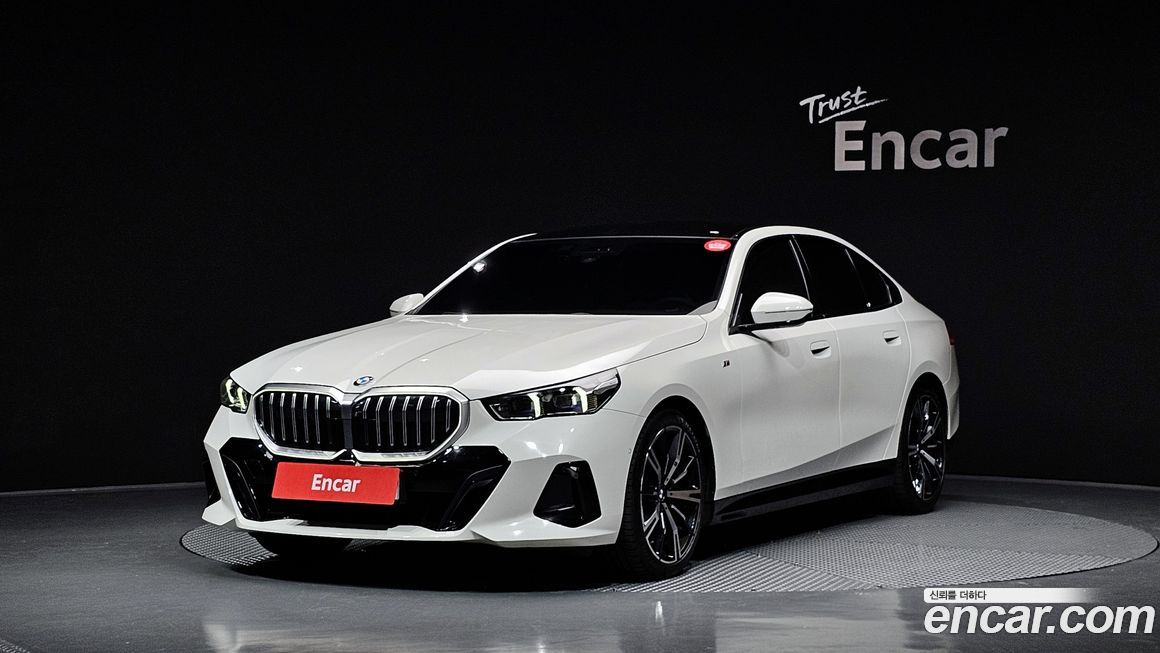 BMW 5-Series 530i xDrive M Sport, 2024