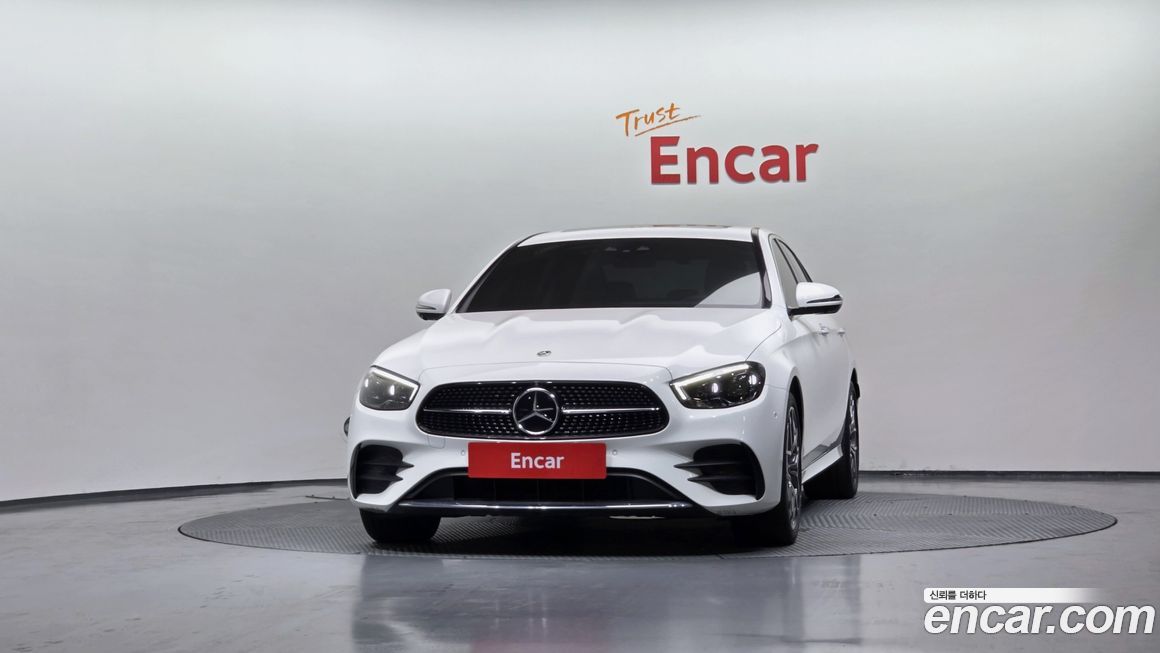 Mercedes-Benz E-Class E220d 4MATIC AMG Line, 2023