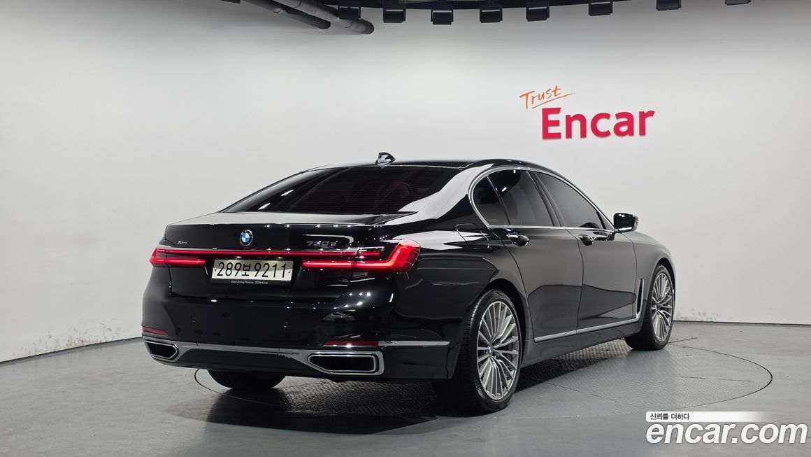 BMW 7-Series 730d xDrive Design Pure Excellence, 2021