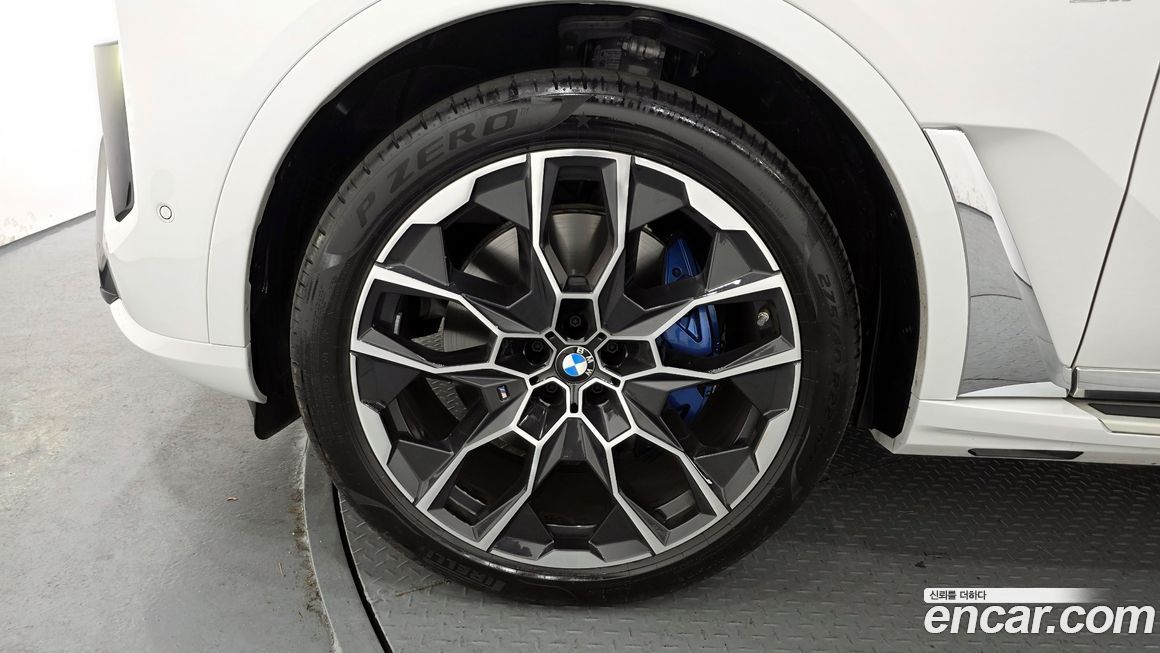 BMW X7 xDrive 40d M Sport 6STR, 2025