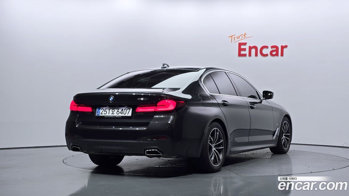 BMW 5-Series 520i M Sport, 2023