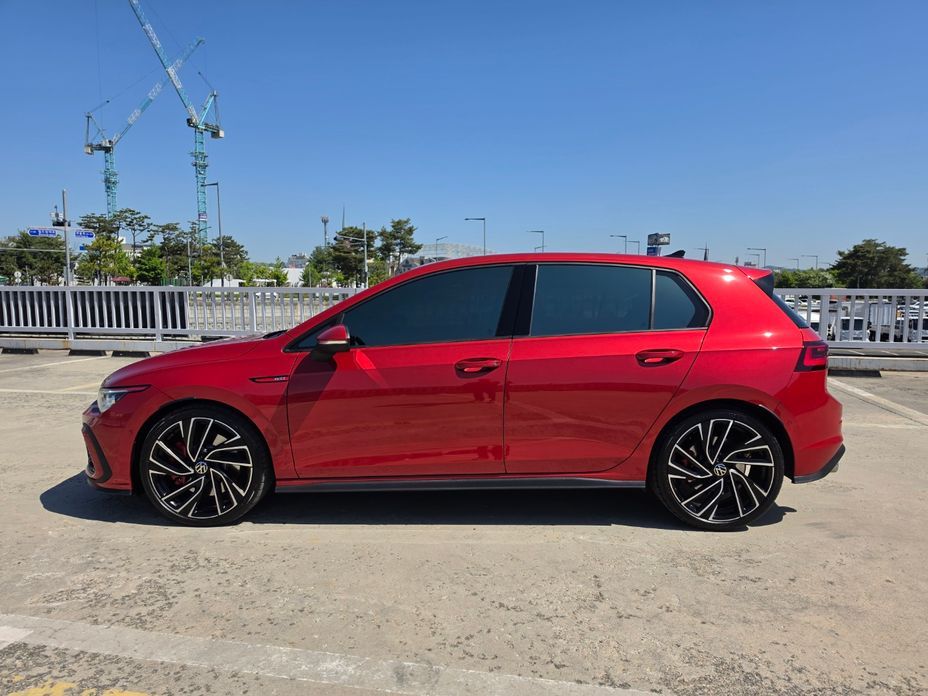 Volkswagen Golf 2.0 GTI, 2024