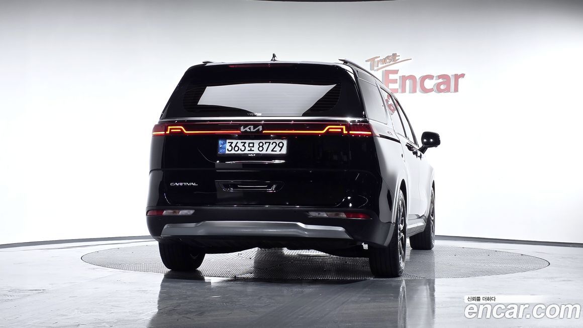 Kia Carnival 7-Seater Signature, 2022