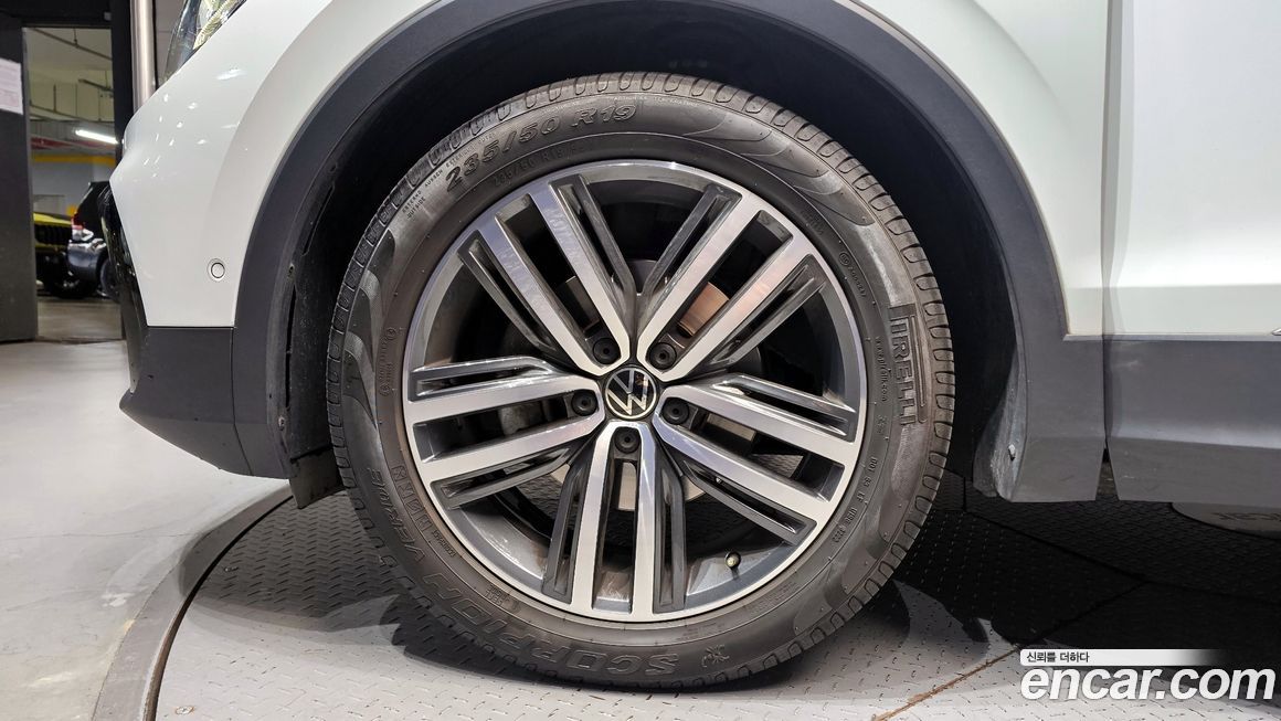 Volkswagen Tiguan 2.0 TDI Prestige, 2023