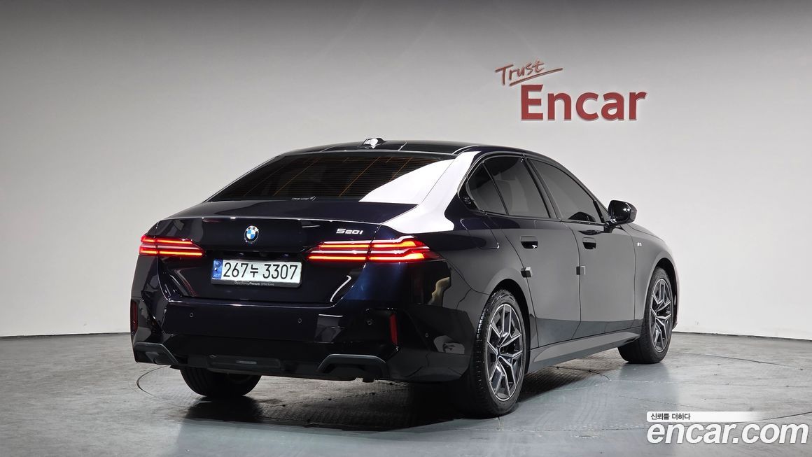 BMW 5-Series 520i M Sport, 2024