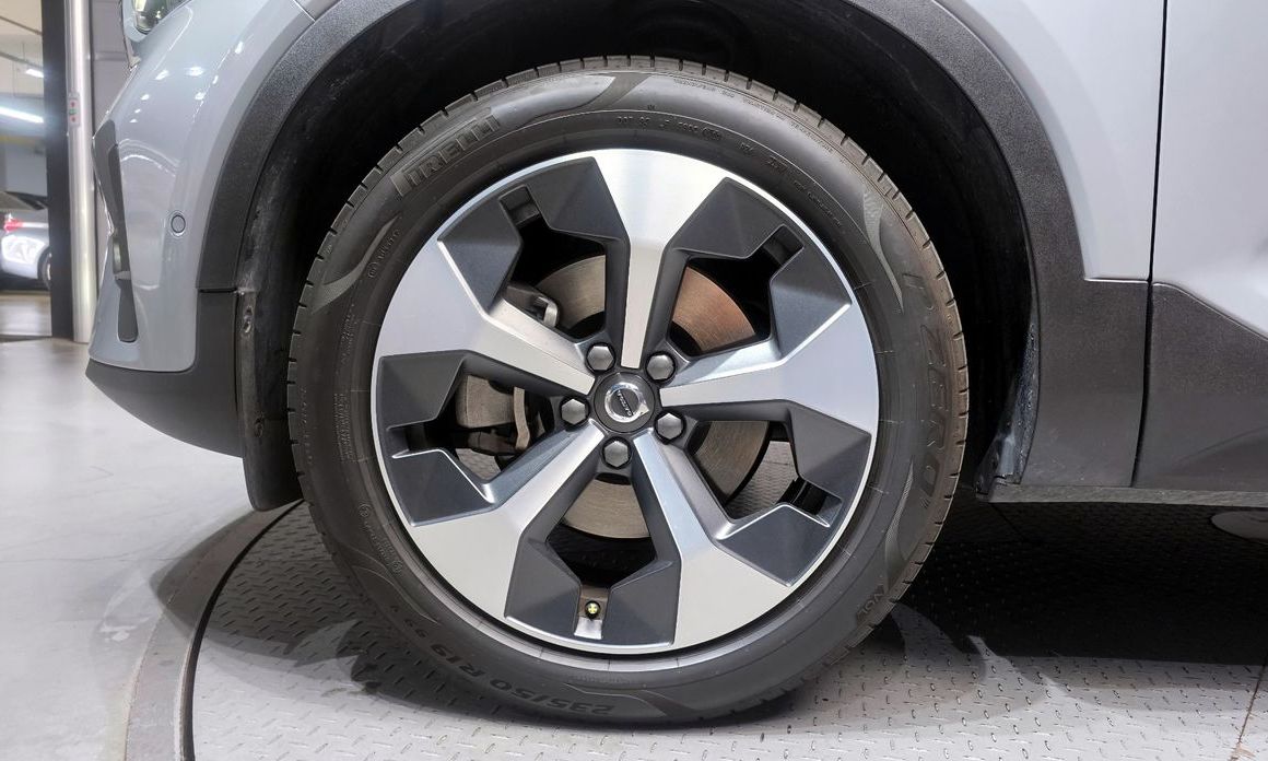 Volvo XC40 B4 Ultimate Bright, 2024