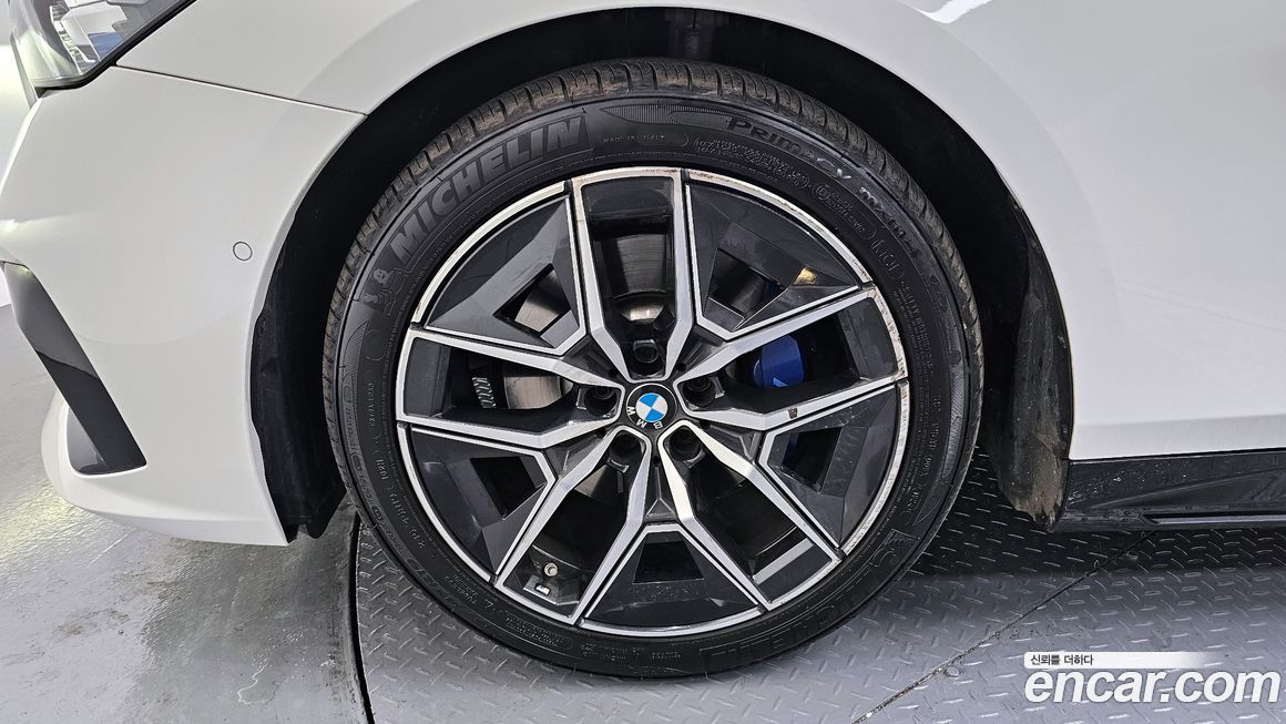 BMW 5-Series 520i M Sport, 2024