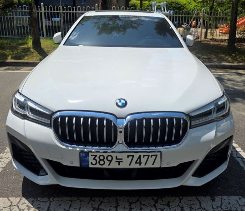 BMW 5-Series 520i M Sport, 2023