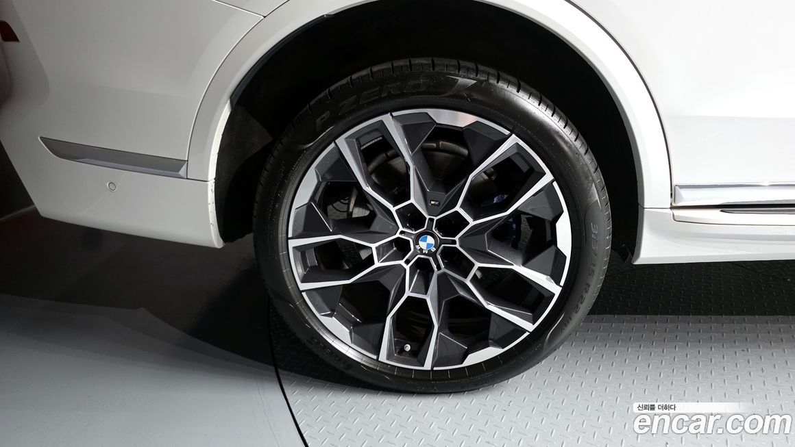 BMW X7 xDrive 40d M Sport 6STR, 2024