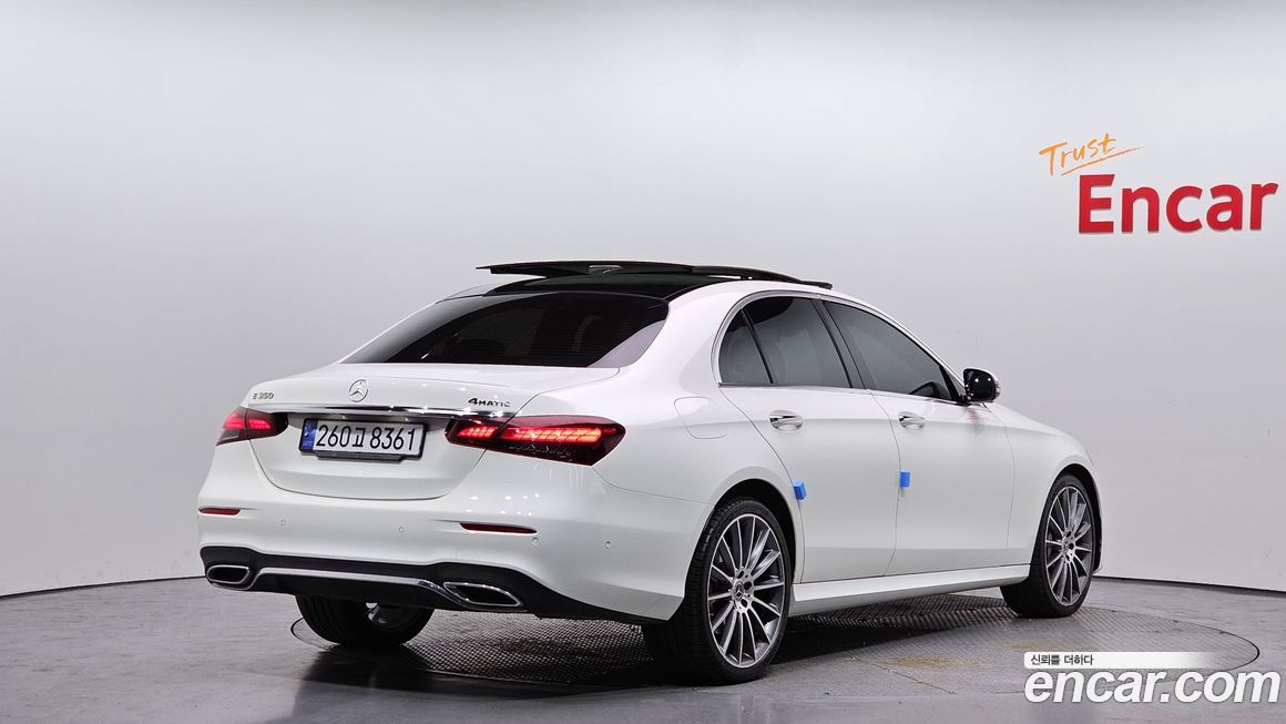 Mercedes-Benz E-Class E350 4MATIC AMG Line, 2022