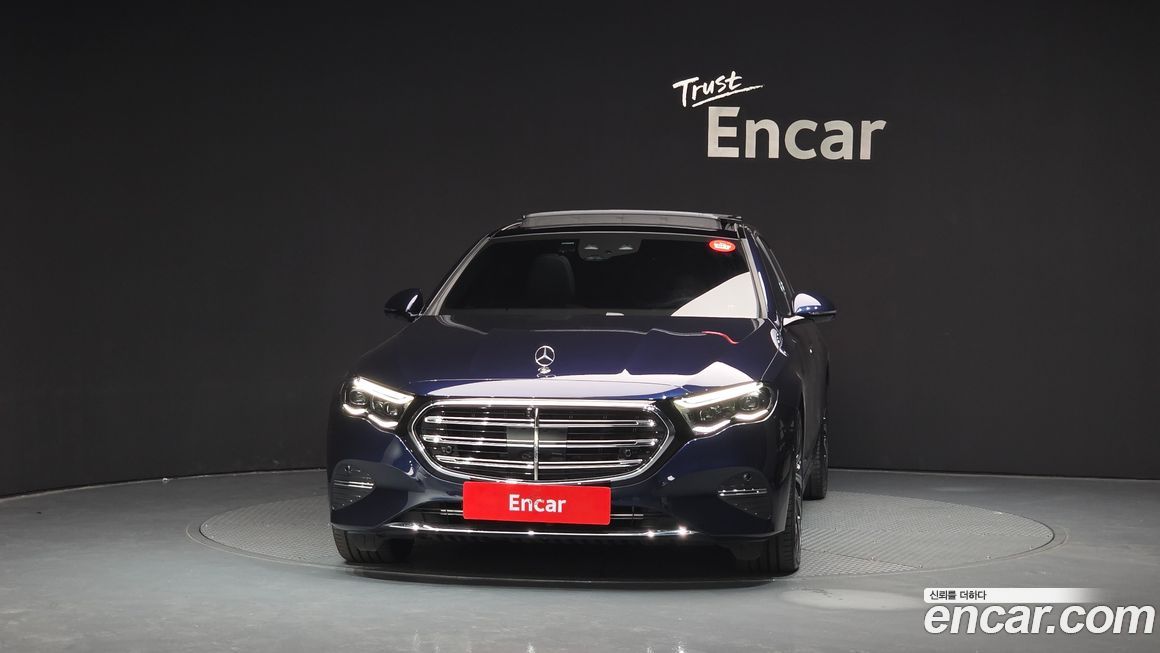 Mercedes-Benz E-Class E300 4MATIC Exclusive, 2024