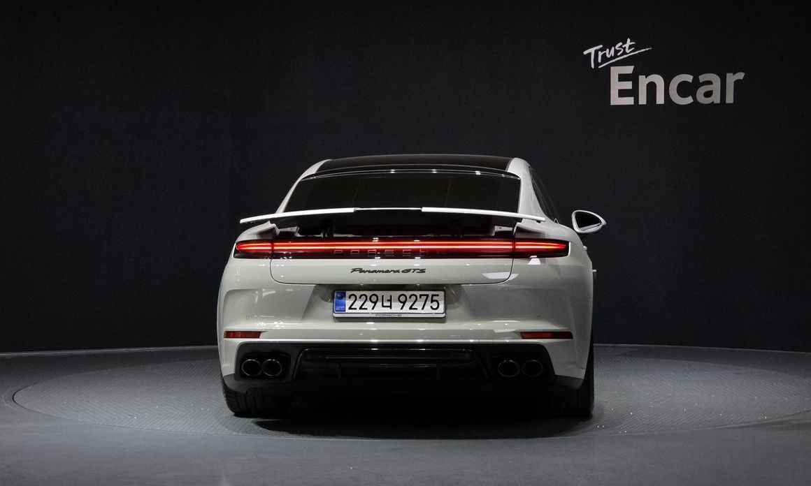 Porsche Panamera 4.0 GTS, 2025