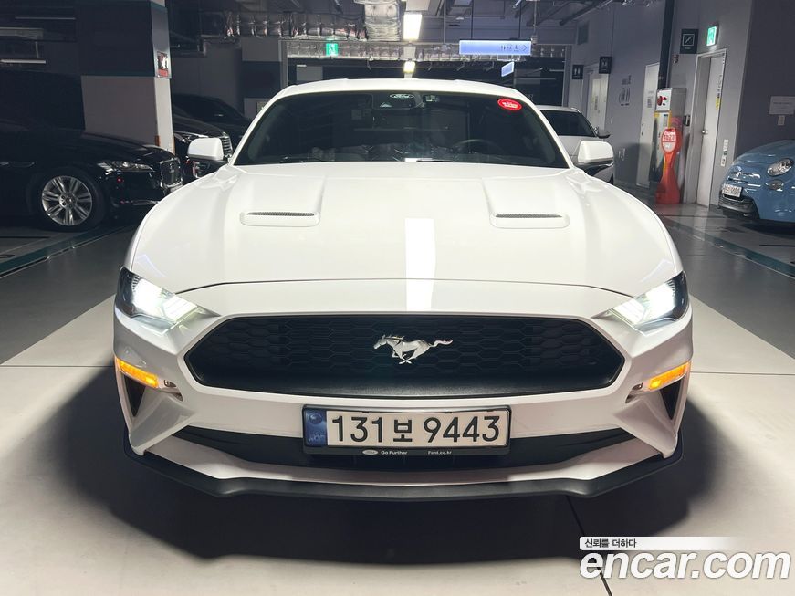Ford Mustang Coupe, 2023