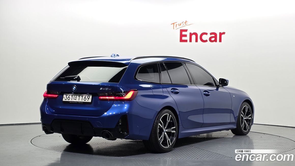 BMW 3-Series 320d Touring M Sport, 2023