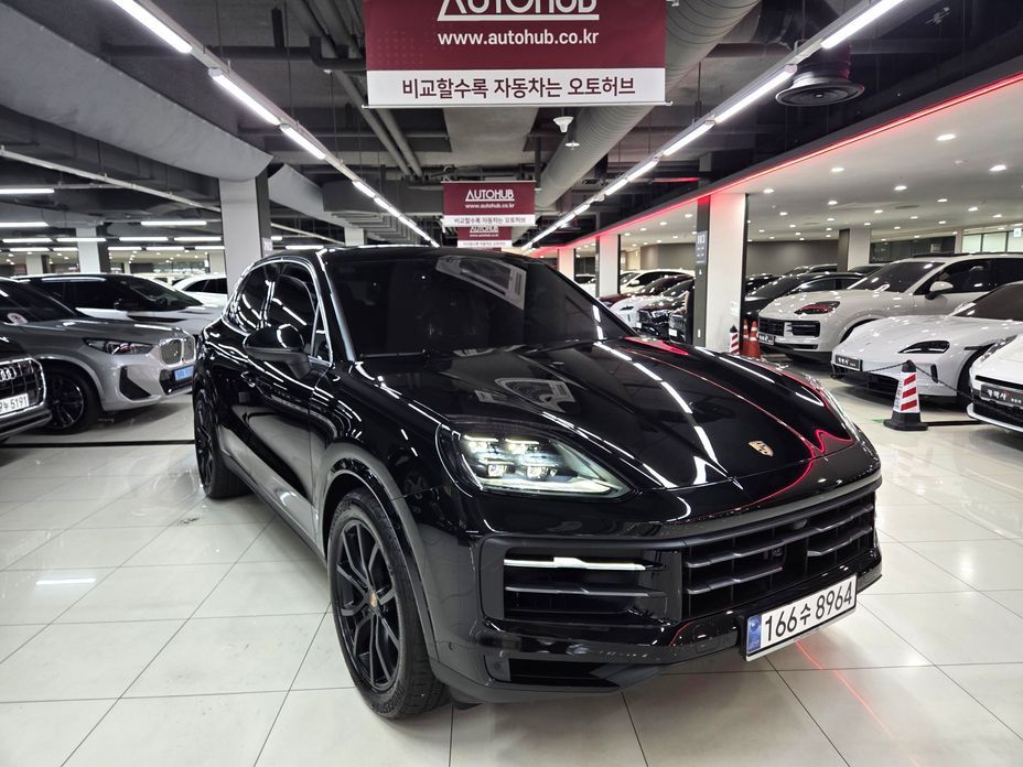 Porsche Cayenne 3.0, 2025