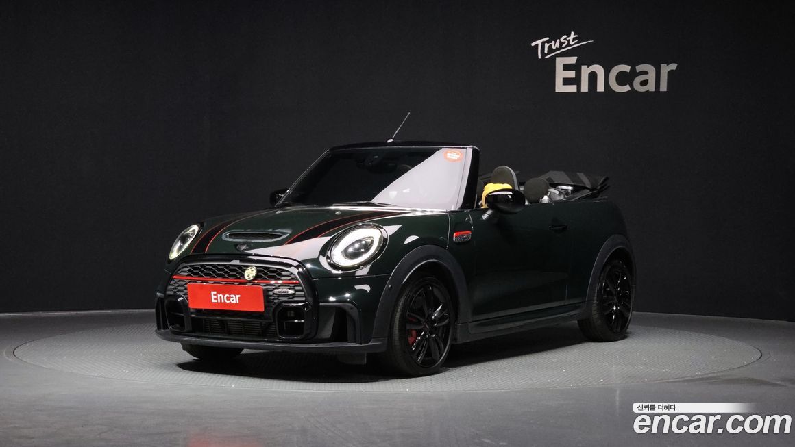 Mini Cooper Convertible JCW, 2024