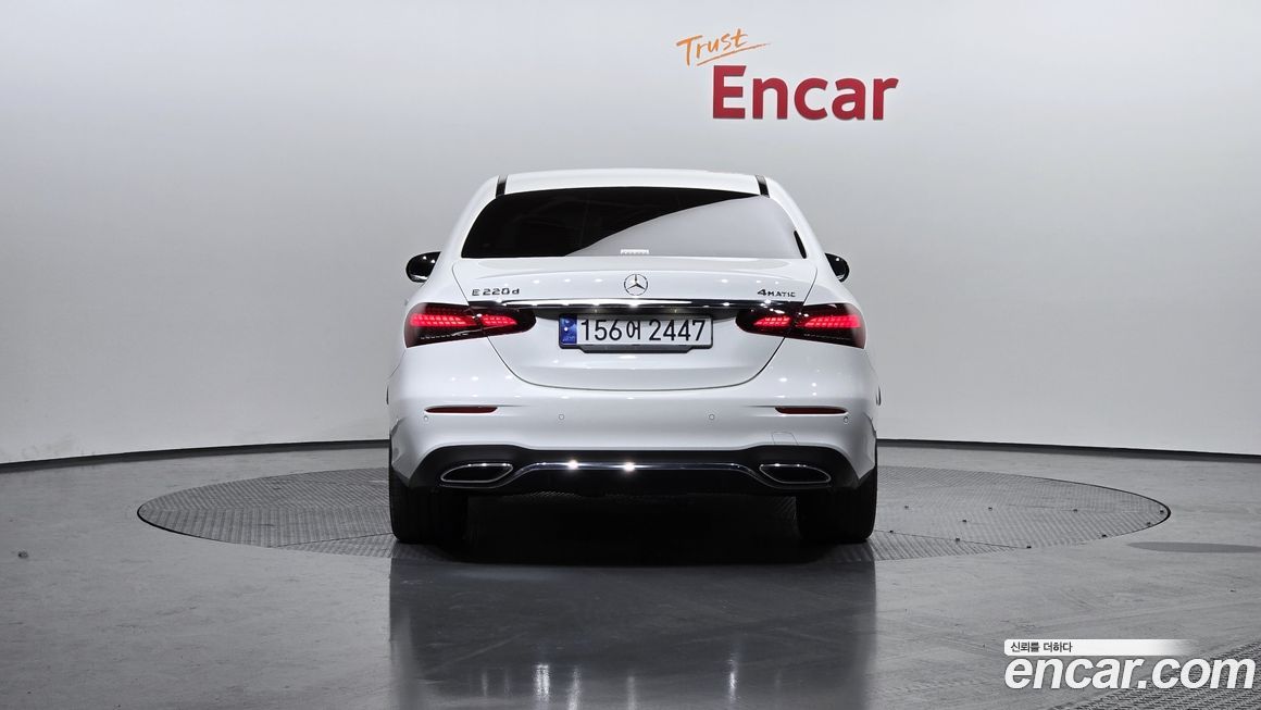 Mercedes-Benz E-Class E220d 4MATIC AMG Line, 2023