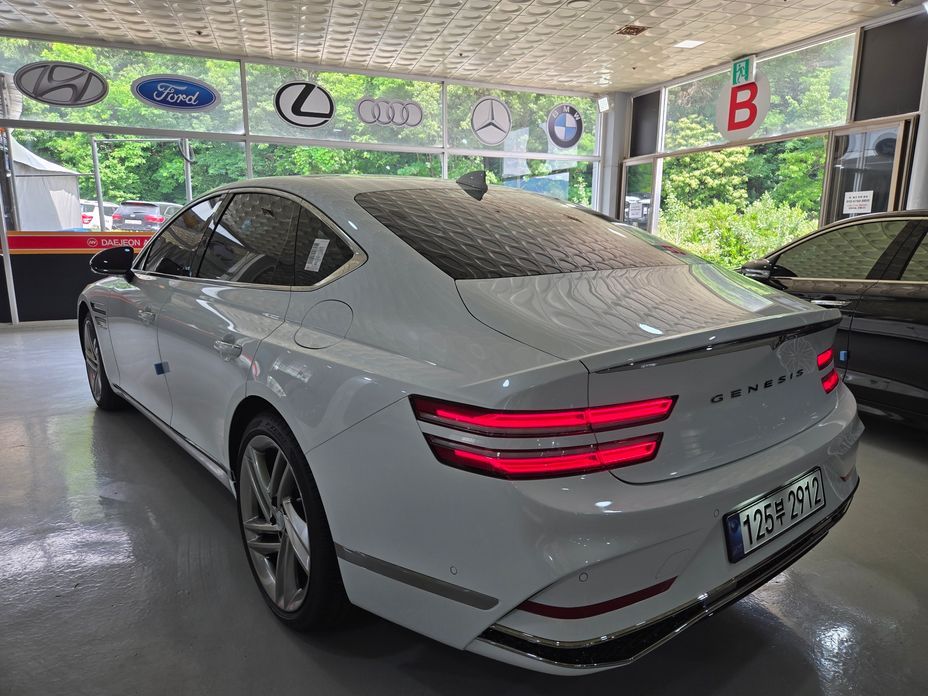Genesis G80 Gasoline 2.5 Turbo AWD, 2026