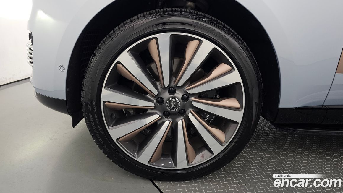 Land Rover Range Rover P615 SV LWB, 2024