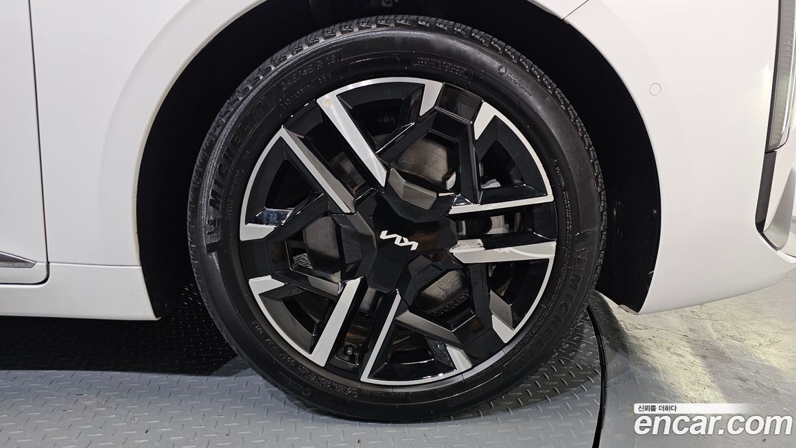 Kia K8 2.5 Gasoline 2WD, 2025