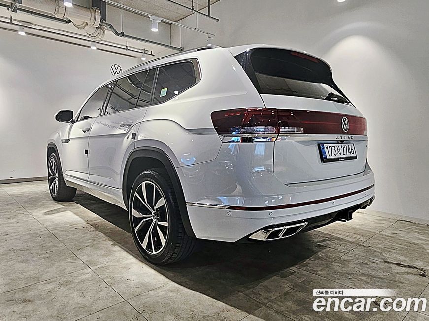 Volkswagen Atlas 2.0 TSI R-LINE 7-Seater, 2025