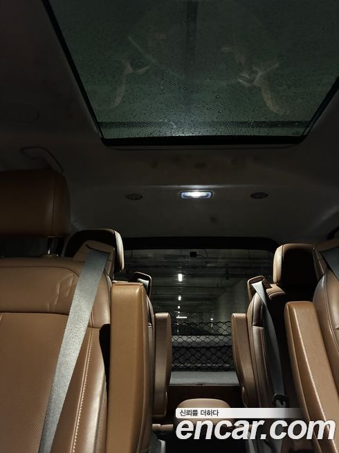 Hyundai Staria Lounge 9-Seater, 2024