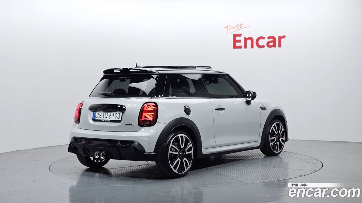 Mini Cooper JCW, 2023