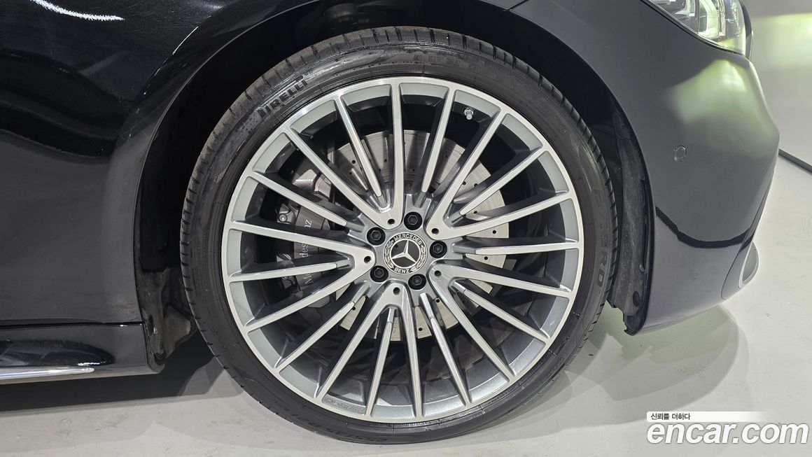 Mercedes-Benz S-Class S500L 4MATIC, 2025