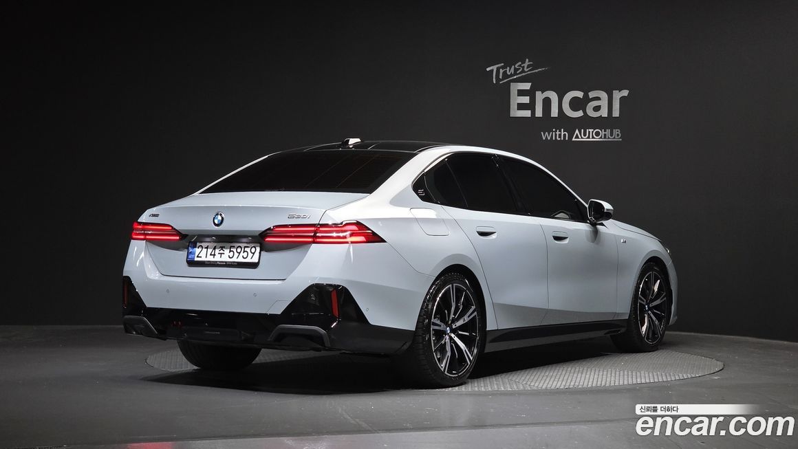 BMW 5-Series 530i xDrive M Sport, 2024