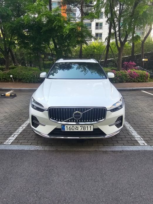 Volvo XC60 B5 Ultimate Bright, 2024
