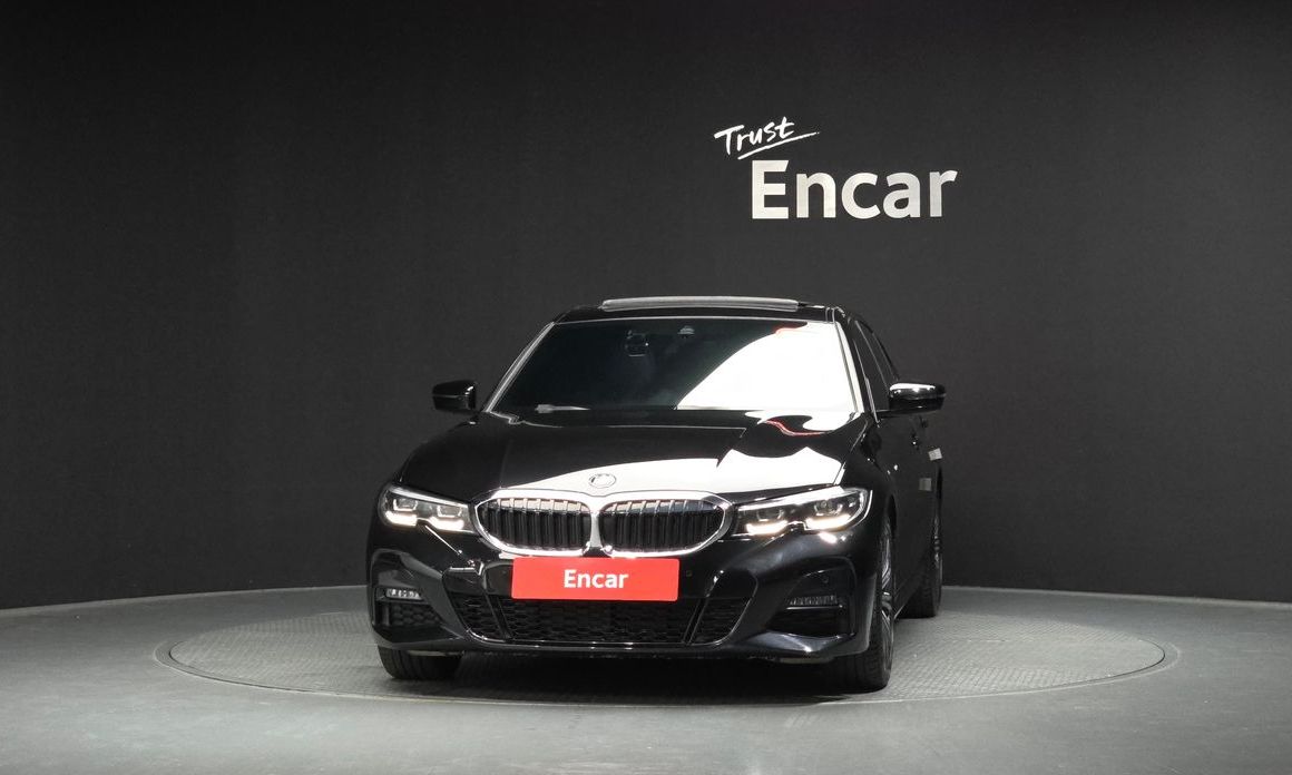 BMW 3-Series 320i M Sport, 2022