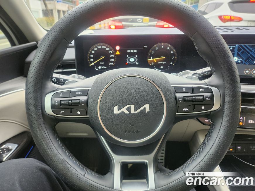 Kia K5 2.0, 2025