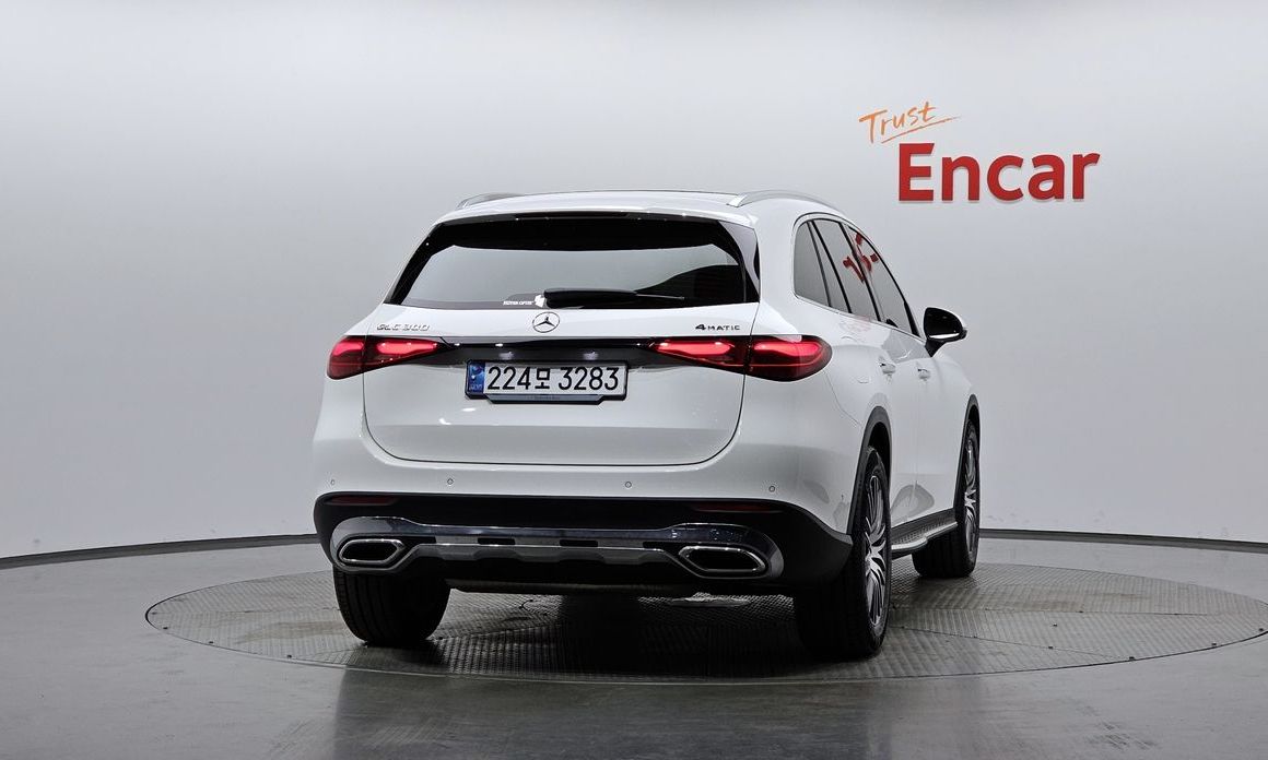 Mercedes-Benz GLC-Class GLC 300 4MATIC Avantgarde, 2025