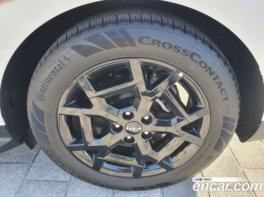 Kia Carnival 9-Seater Gravity, 2025