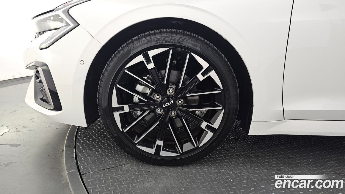 Kia K5 1.6 Turbo, 2025