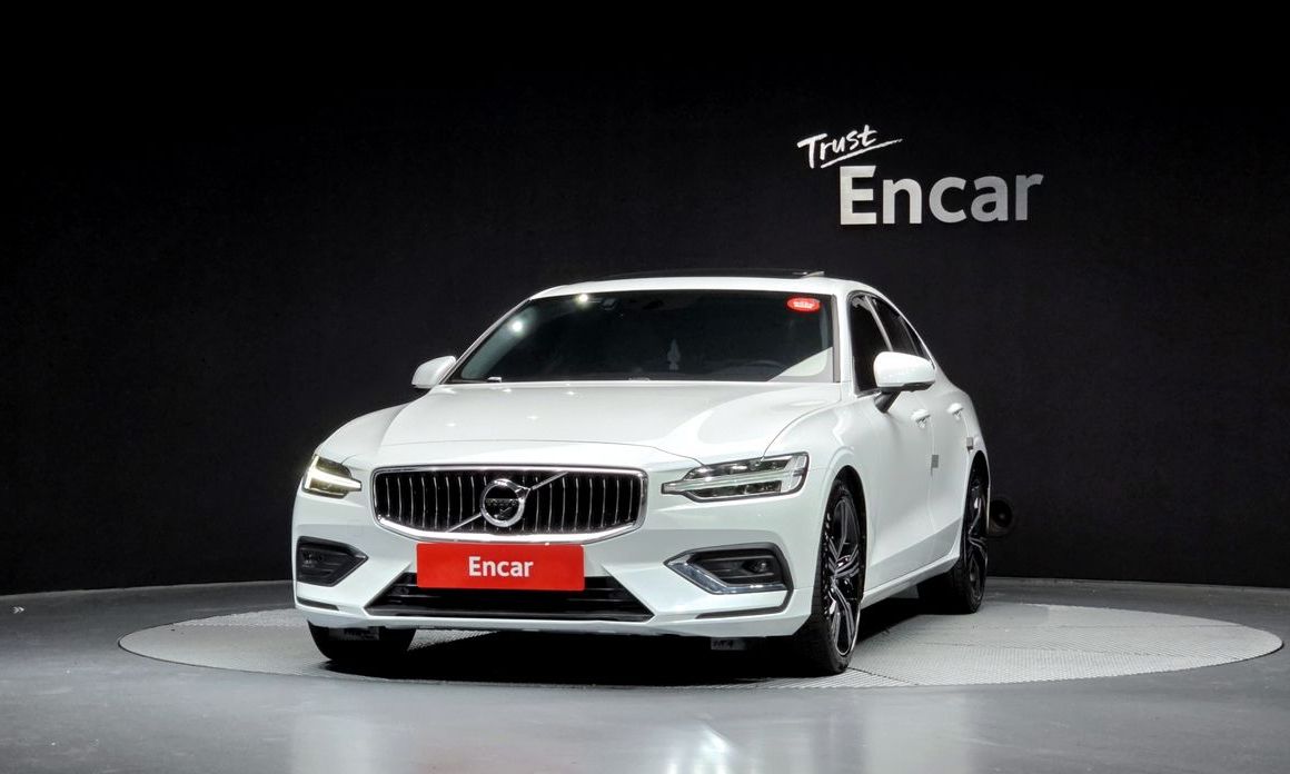 Volvo S60 B5 Inscription, 2022