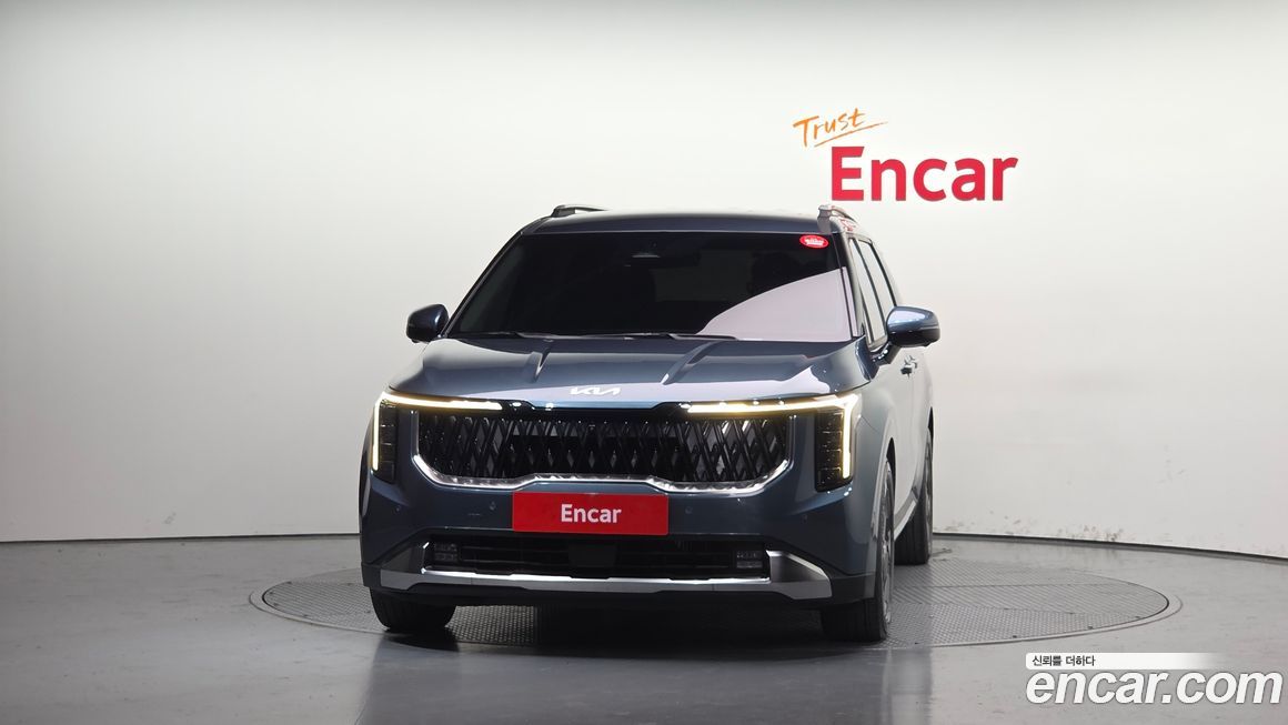 Kia Carnival 7-Seater Outdoor, 2024