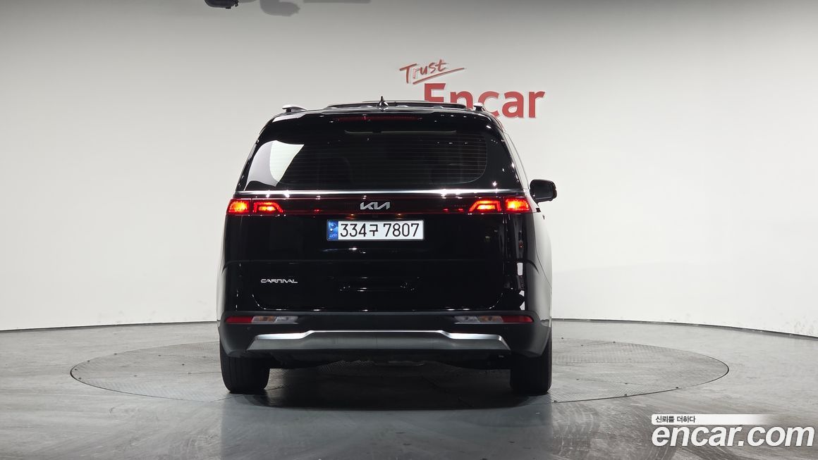 Kia Carnival 9-Seater Signature, 2023